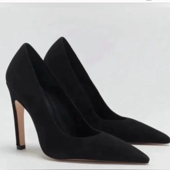 GOOD AMERICAN icon Pointed Toe Black Heels Suede High Heel Shoe 7.5 NEW $170 - Picture 2 of 5